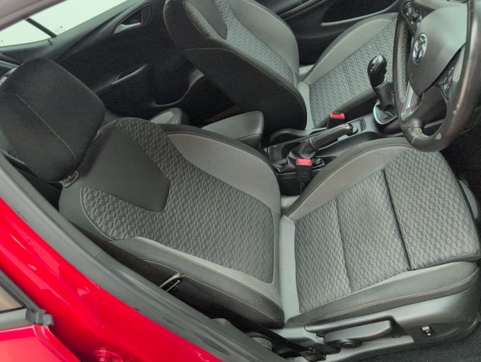 2025 Vauxhall Astra