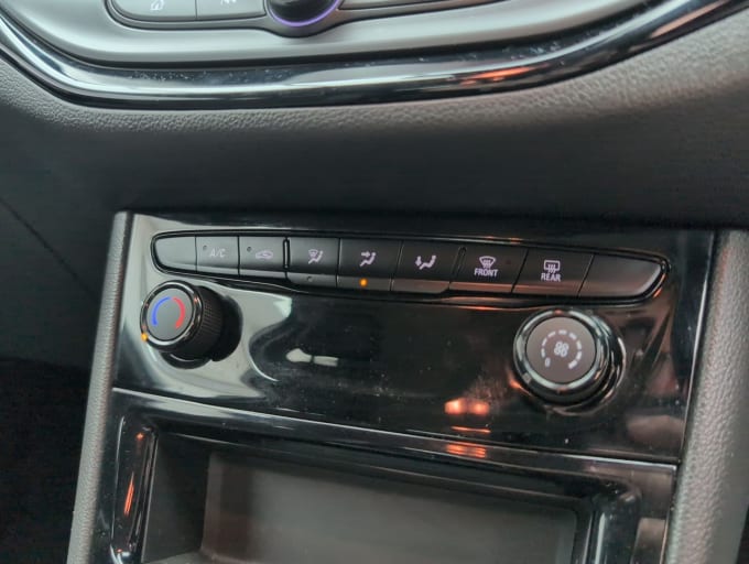 2025 Vauxhall Astra