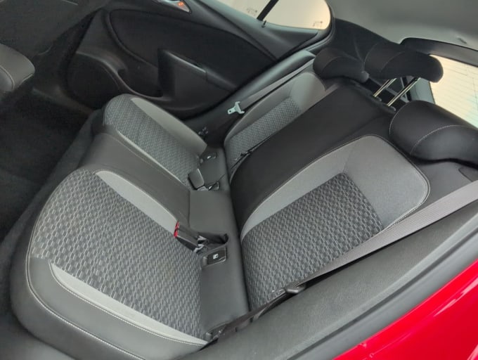 2025 Vauxhall Astra