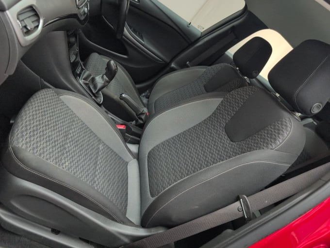 2025 Vauxhall Astra