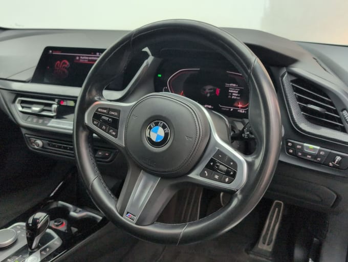 2025 BMW 1 Series