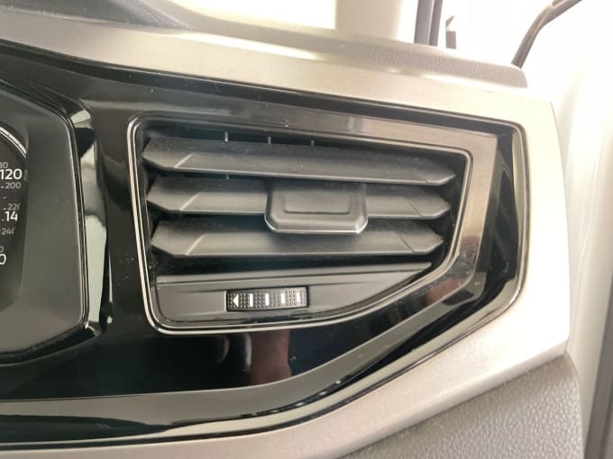 2019 Volkswagen Polo