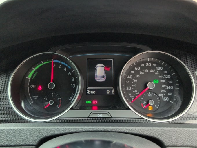 2025 Volkswagen Golf
