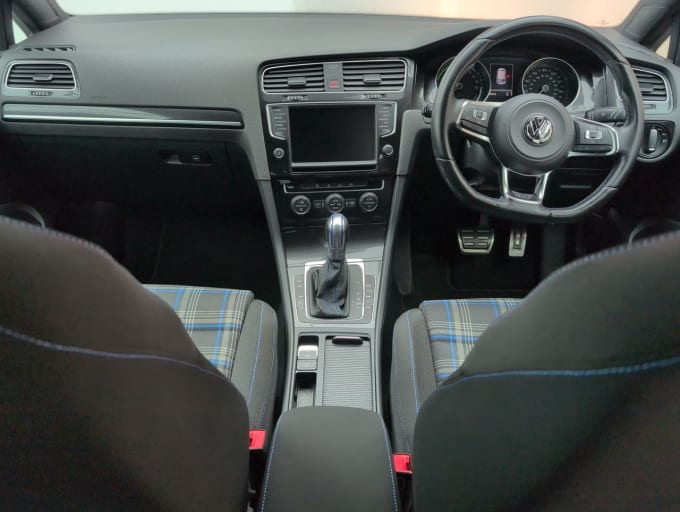 2025 Volkswagen Golf