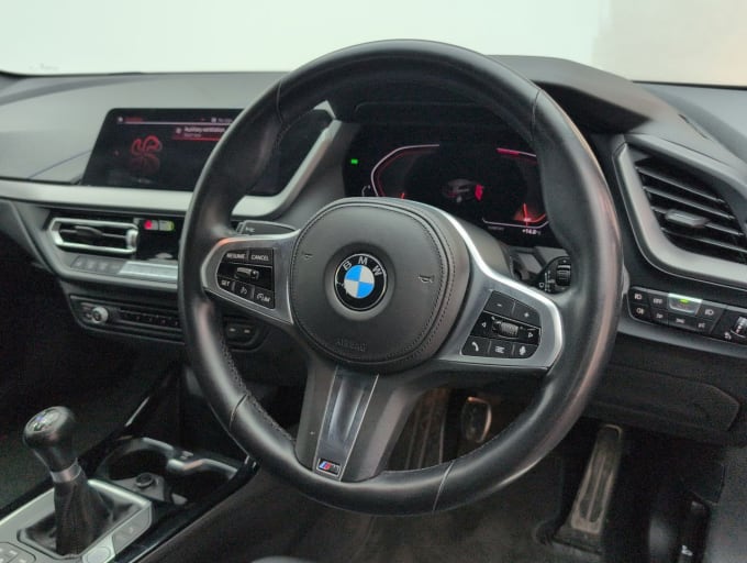 2025 BMW 1 Series