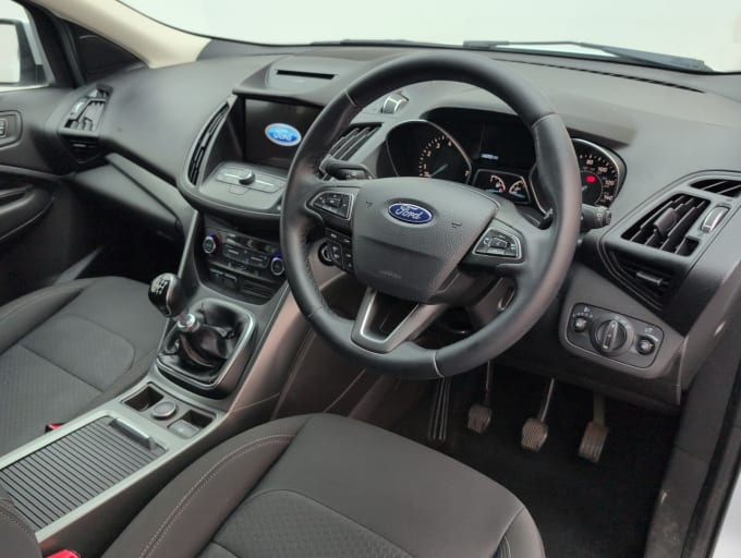 2025 Ford Kuga