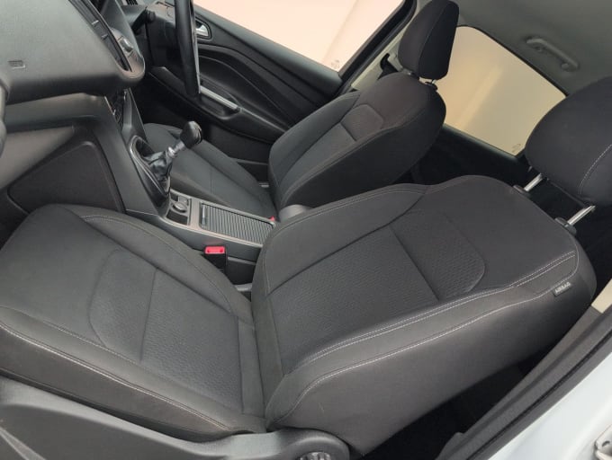 2025 Ford Kuga