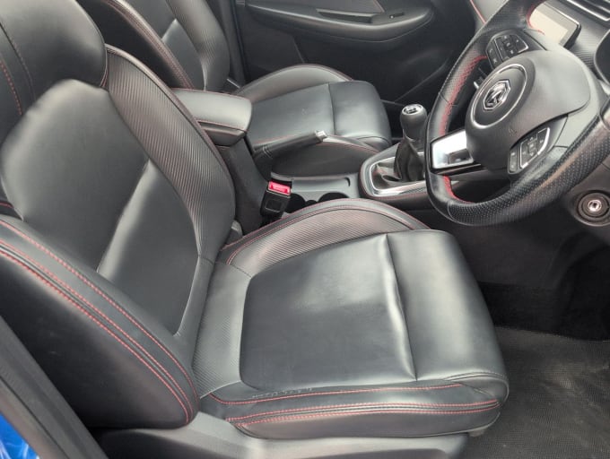 2025 Mg Mg Zs