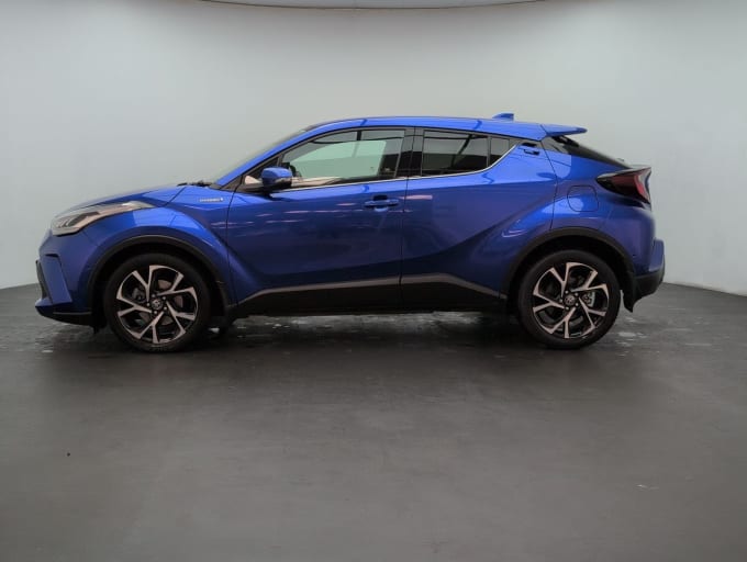 2025 Toyota C-hr