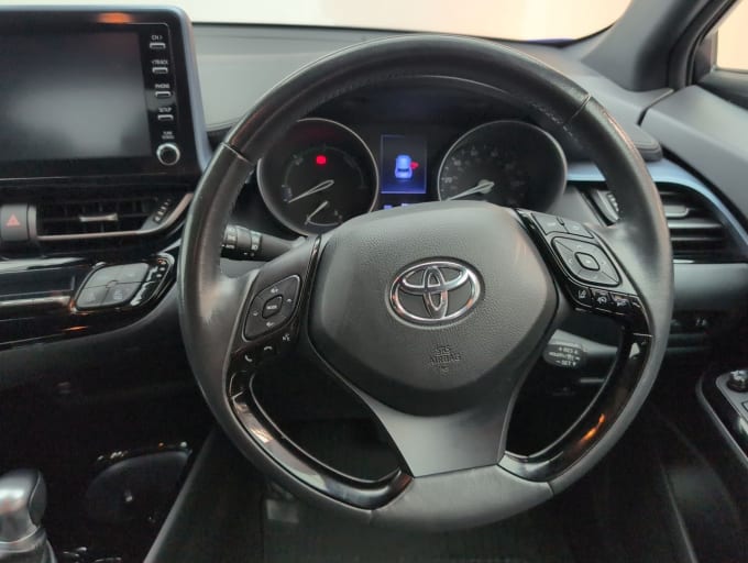 2025 Toyota C-hr