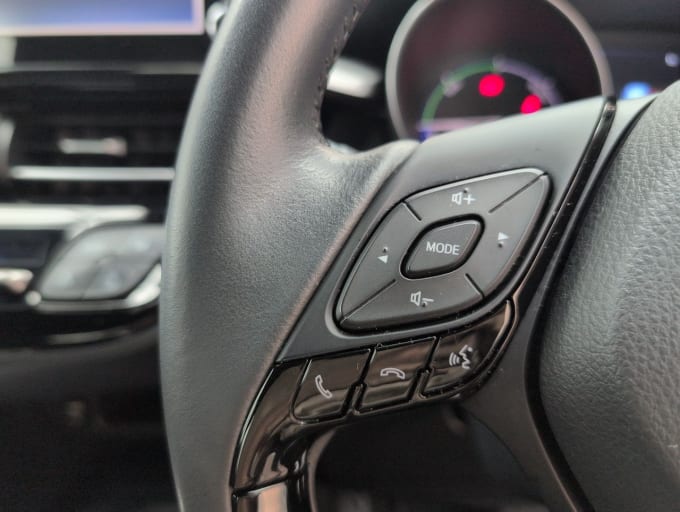 2025 Toyota C-hr