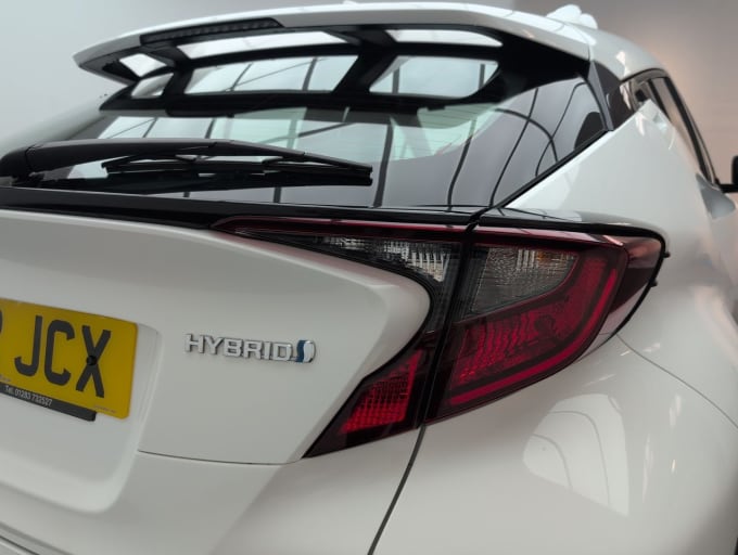 2025 Toyota C-hr