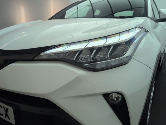 2025 Toyota C-hr