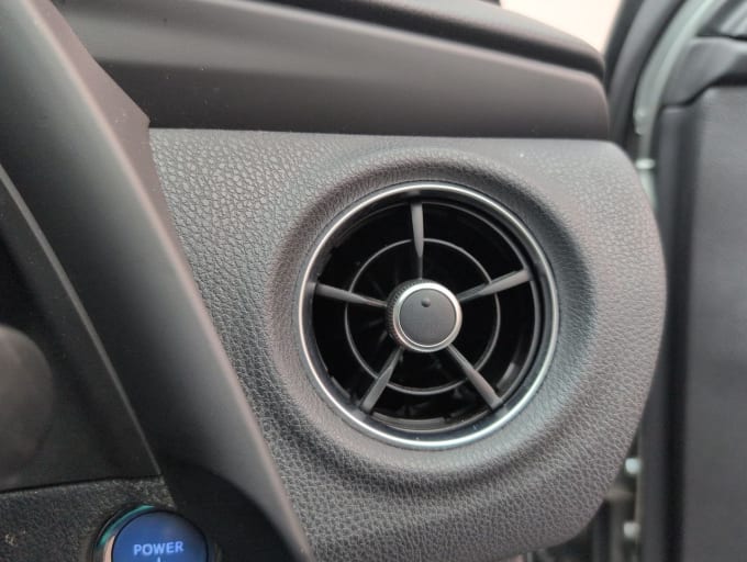 2025 Toyota Auris