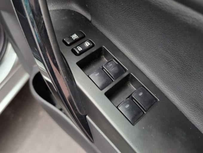2025 Toyota Auris