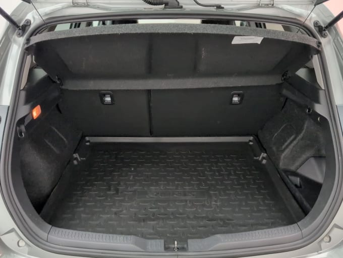 2025 Toyota Auris