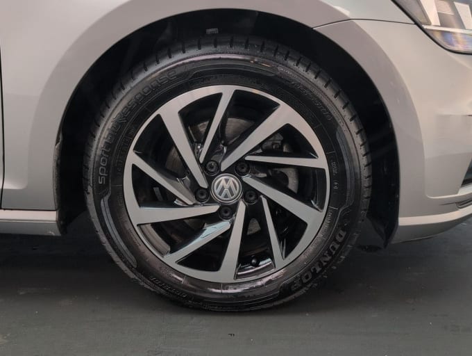2025 Volkswagen Golf