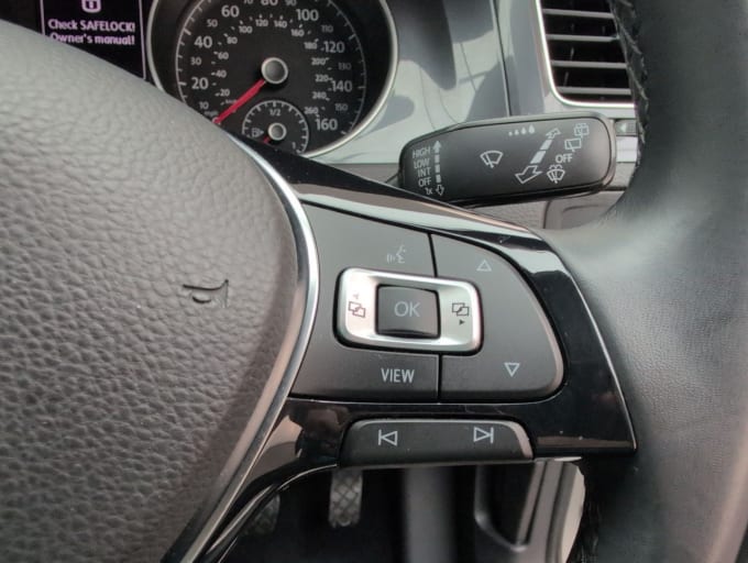 2025 Volkswagen Golf