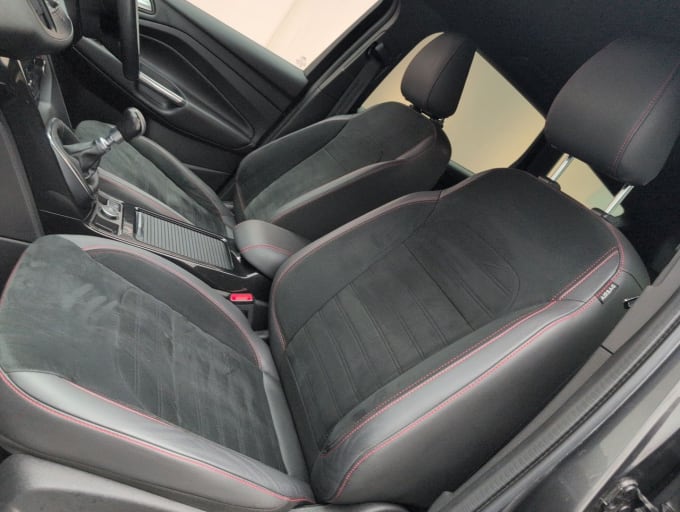 2025 Ford Kuga