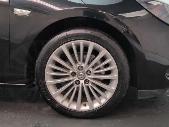 2025 Vauxhall Astra