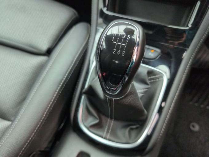 2025 Vauxhall Astra