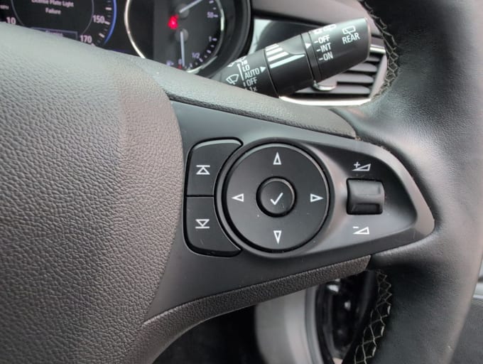 2025 Vauxhall Astra