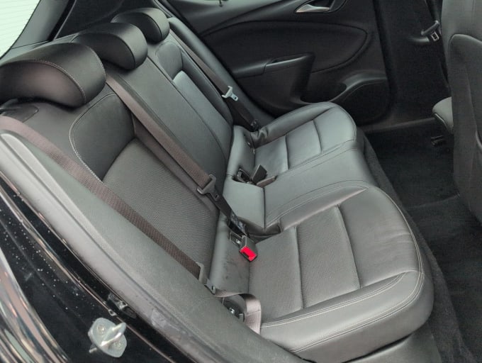 2025 Vauxhall Astra