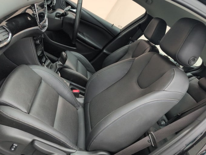 2025 Vauxhall Astra