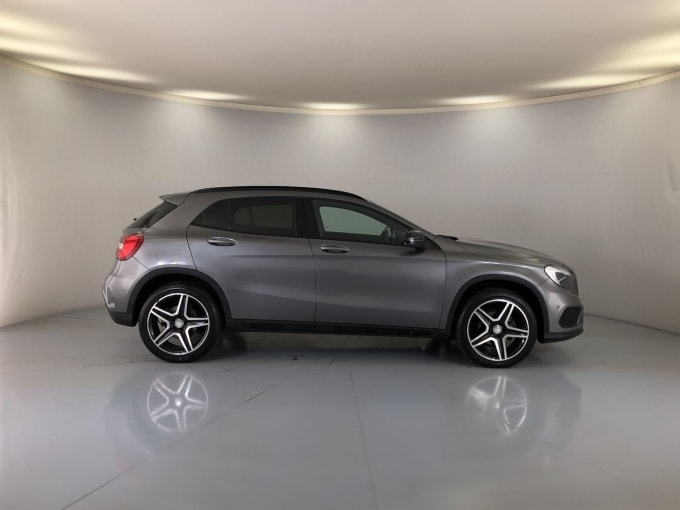 2025 Mercedes-benz 180