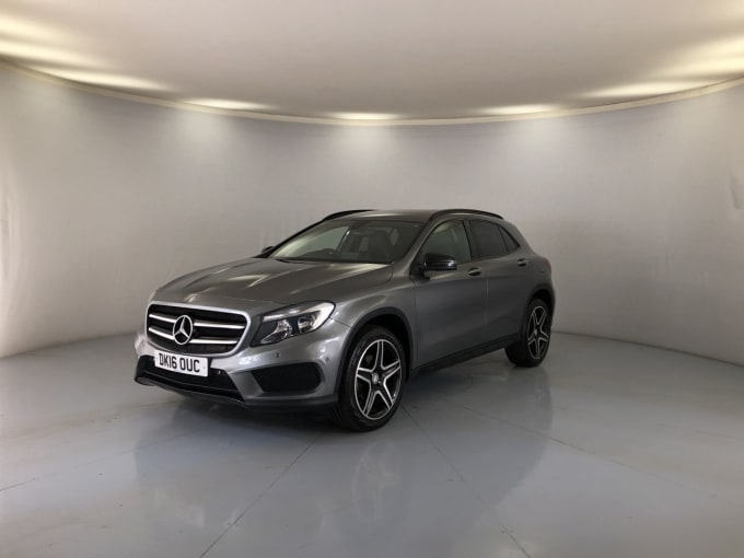 2025 Mercedes-benz 180