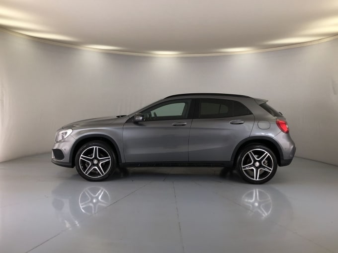 2025 Mercedes-benz 180