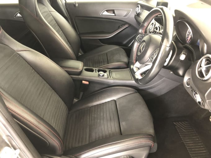 2025 Mercedes-benz 180