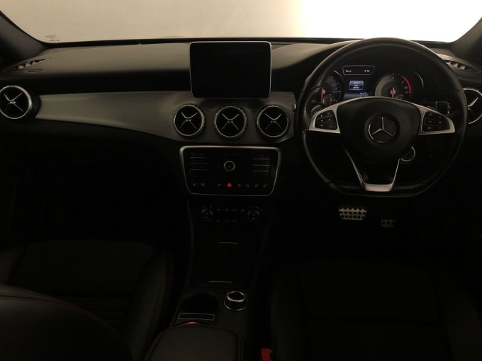 2025 Mercedes-benz 180