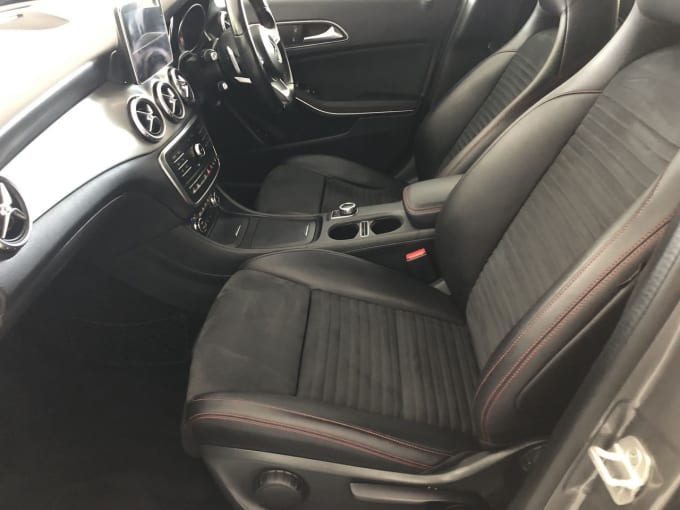 2025 Mercedes-benz 180