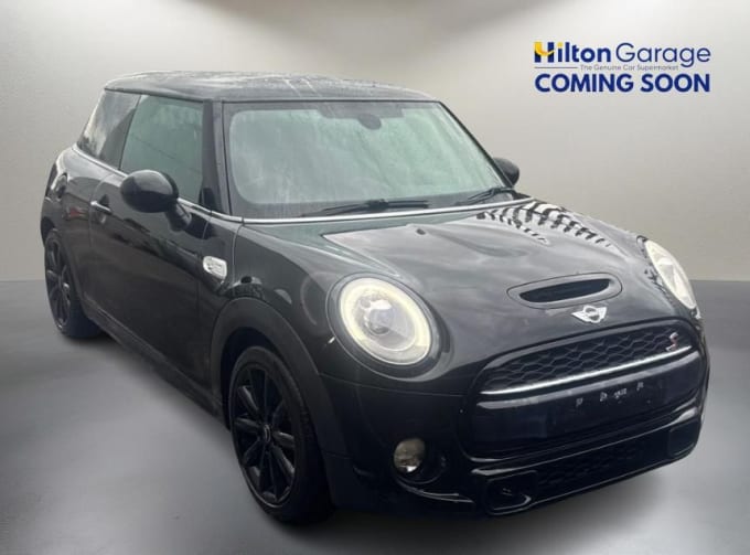 2025 Mini Hatch