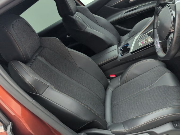 2025 Peugeot 3008