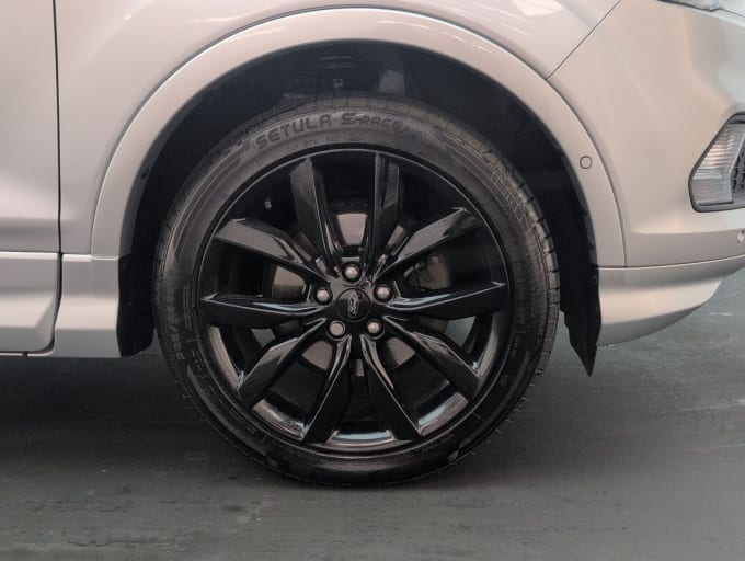 2025 Ford Kuga
