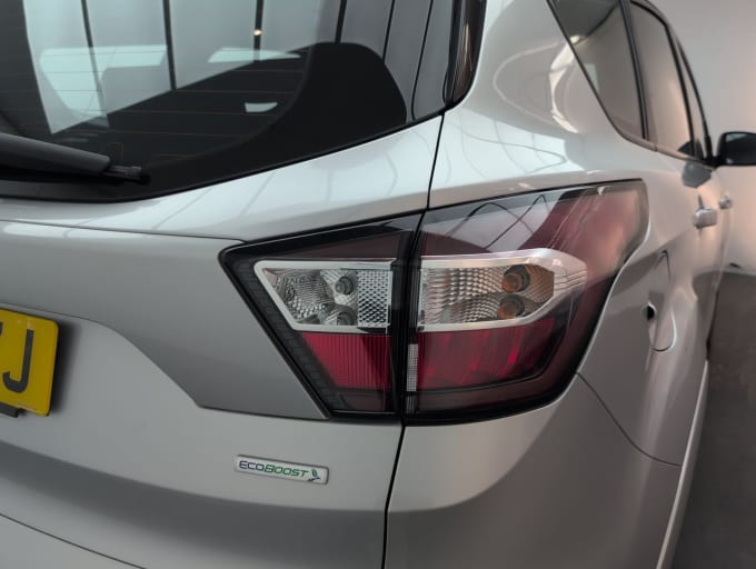 2025 Ford Kuga