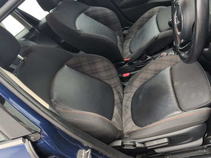 2025 Mini Hatch
