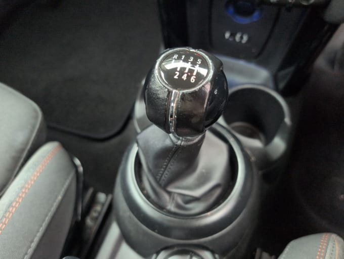 2025 Mini Hatch