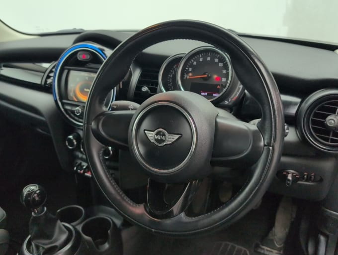 2025 Mini Hatch