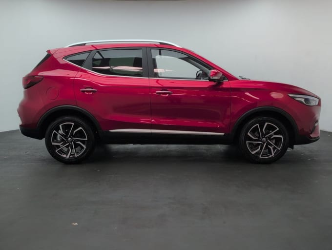 2025 Mg Mg Zs