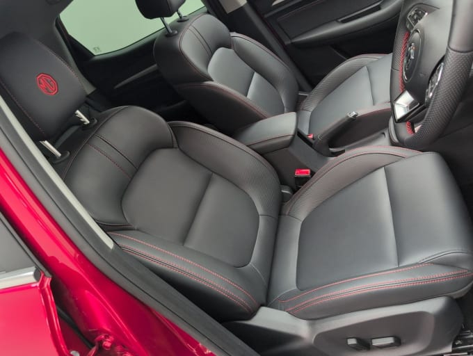 2025 Mg Mg Zs