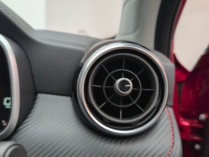 2025 Mg Mg Zs