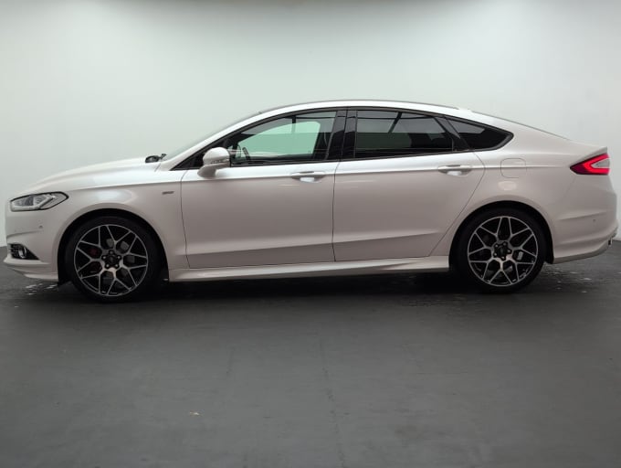 2025 Ford Mondeo