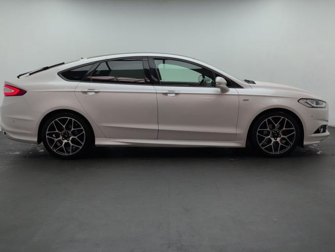 2025 Ford Mondeo