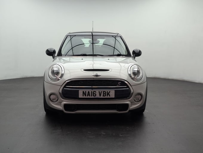 2025 Mini Hatch