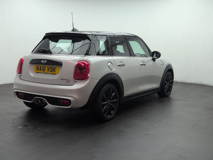 2025 Mini Hatch