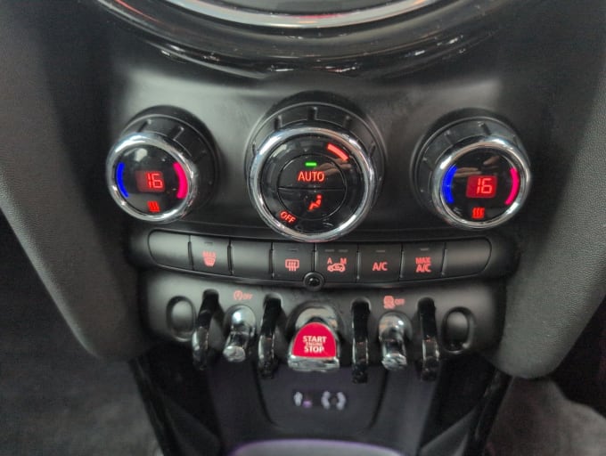 2025 Mini Hatch