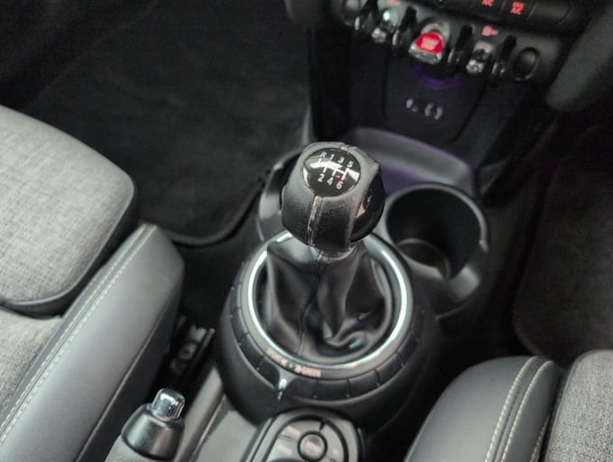 2025 Mini Hatch
